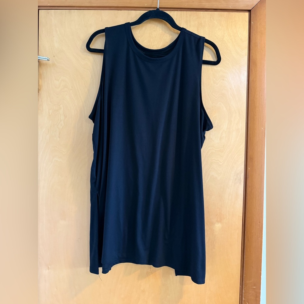Old Navy Black Sleeveless Tank Top